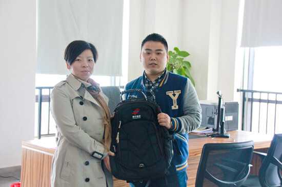 集團(tuán)頒出今年首個“銀點(diǎn)子”獎